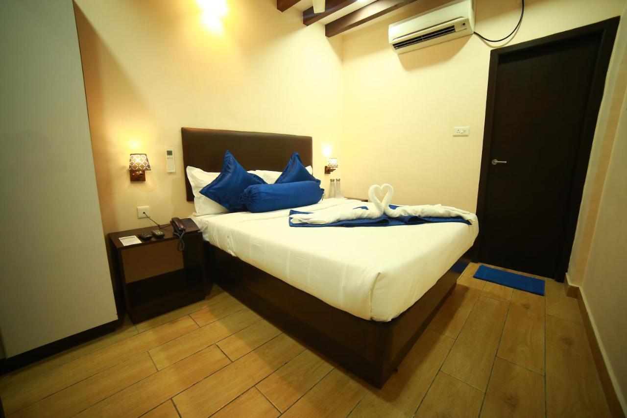 Sapphire Inn Puducherry Eksteriør billede
